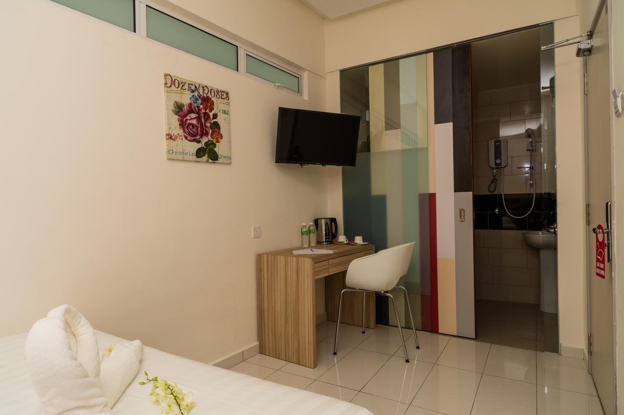 Uptown Subang Airport Hotel Shah Alam Exterior photo