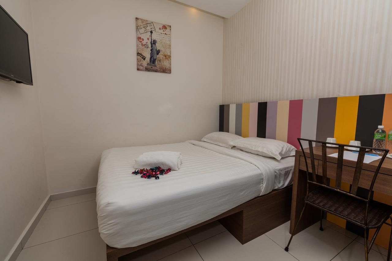 Uptown Subang Airport Hotel Shah Alam Exterior photo