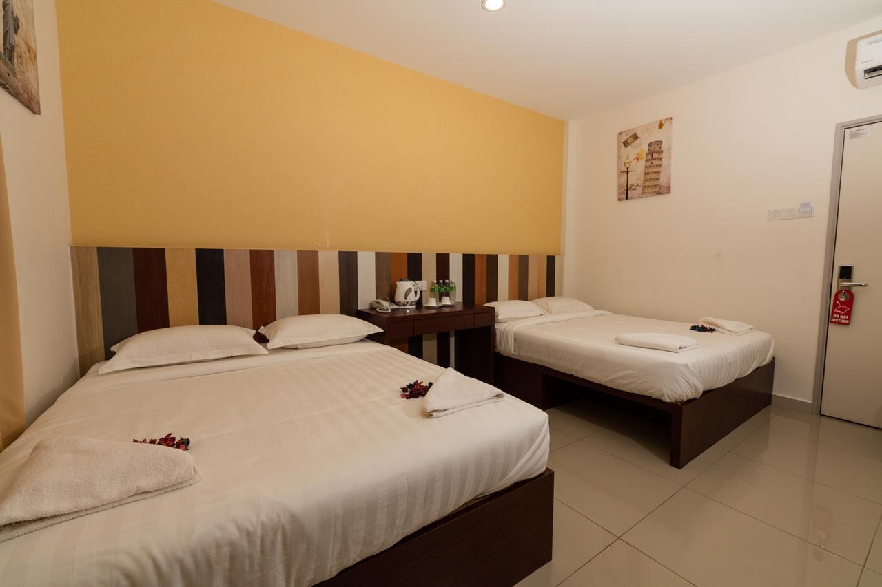 Uptown Subang Airport Hotel Shah Alam Exterior photo