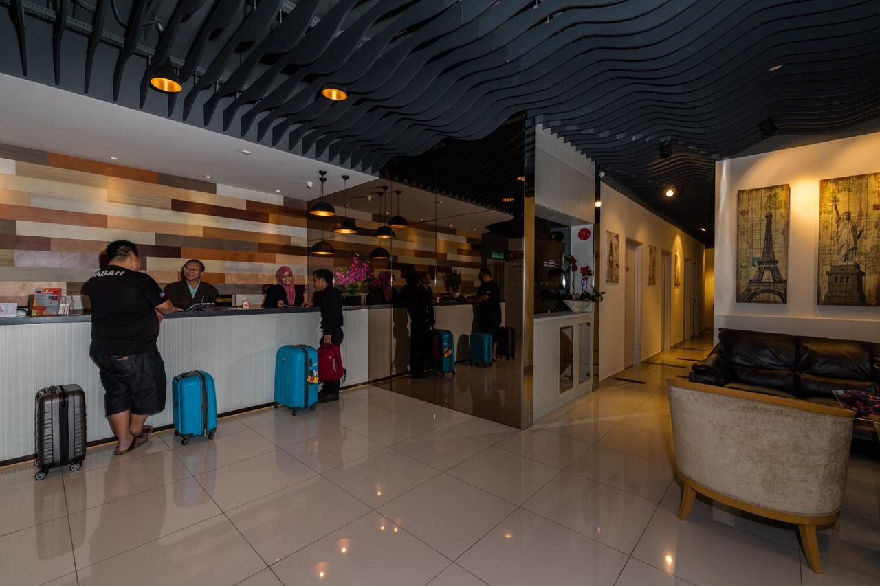 Uptown Subang Airport Hotel Shah Alam Exterior photo